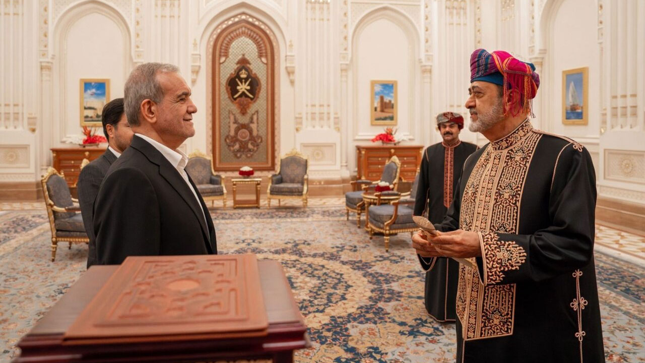 oman-hedye-pezeshkian